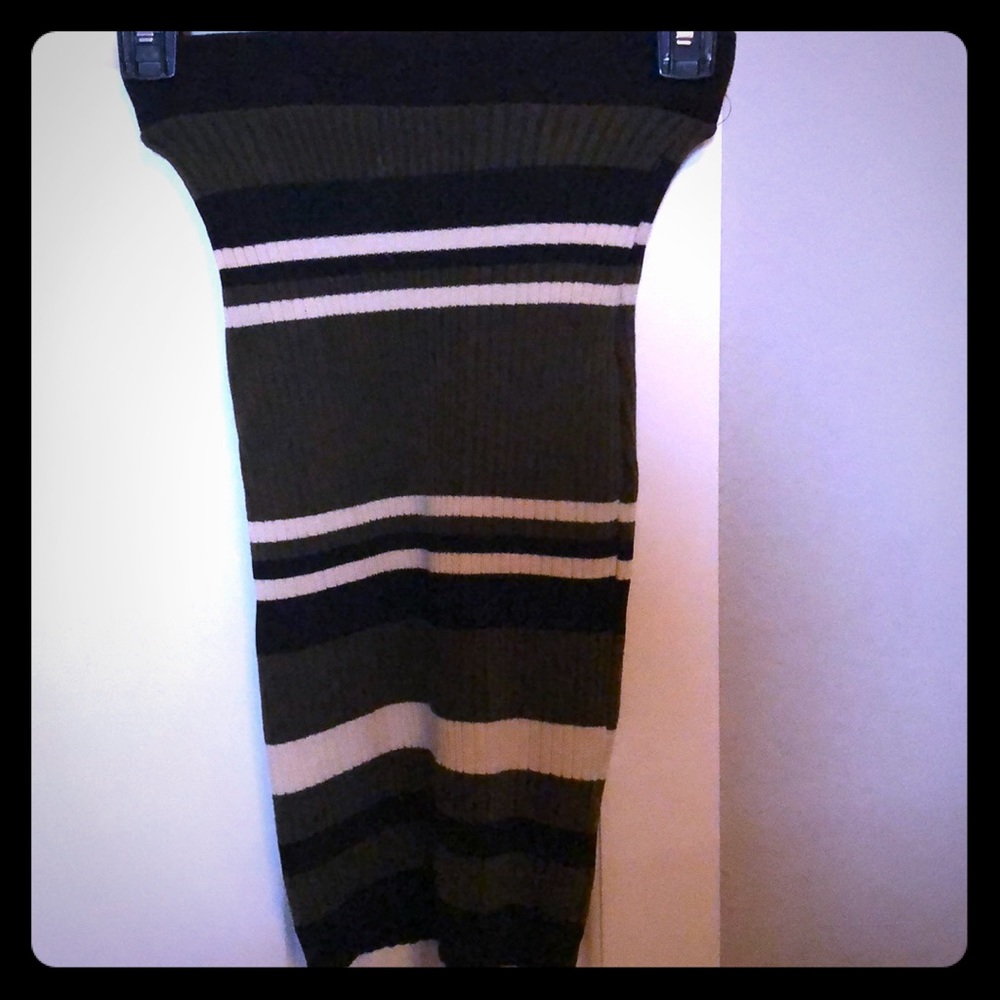 Dark Green, White & Black Tight short skirt!!